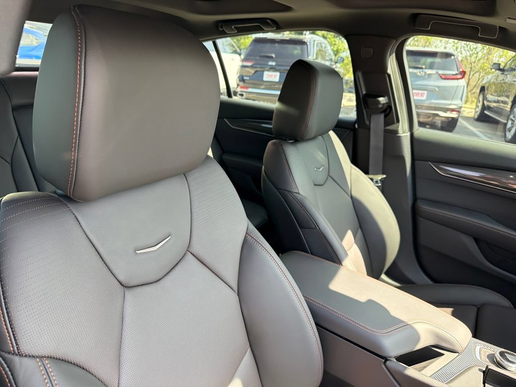 New 2026 Cadillac CT5 Sport w/ Technology Package RWD image 38