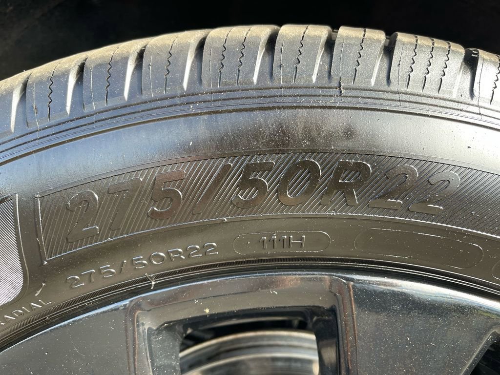 Used 2021 Chevrolet Suburban Premier w/ Premium Package image 38