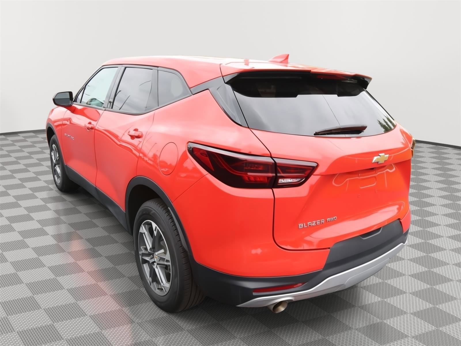 Used 2025 Chevrolet Blazer LT image 5