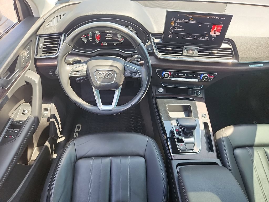 Used 2021 Audi Q5 2.0T Premium Plus w/ Premium Plus Package AWD/4WD image 12