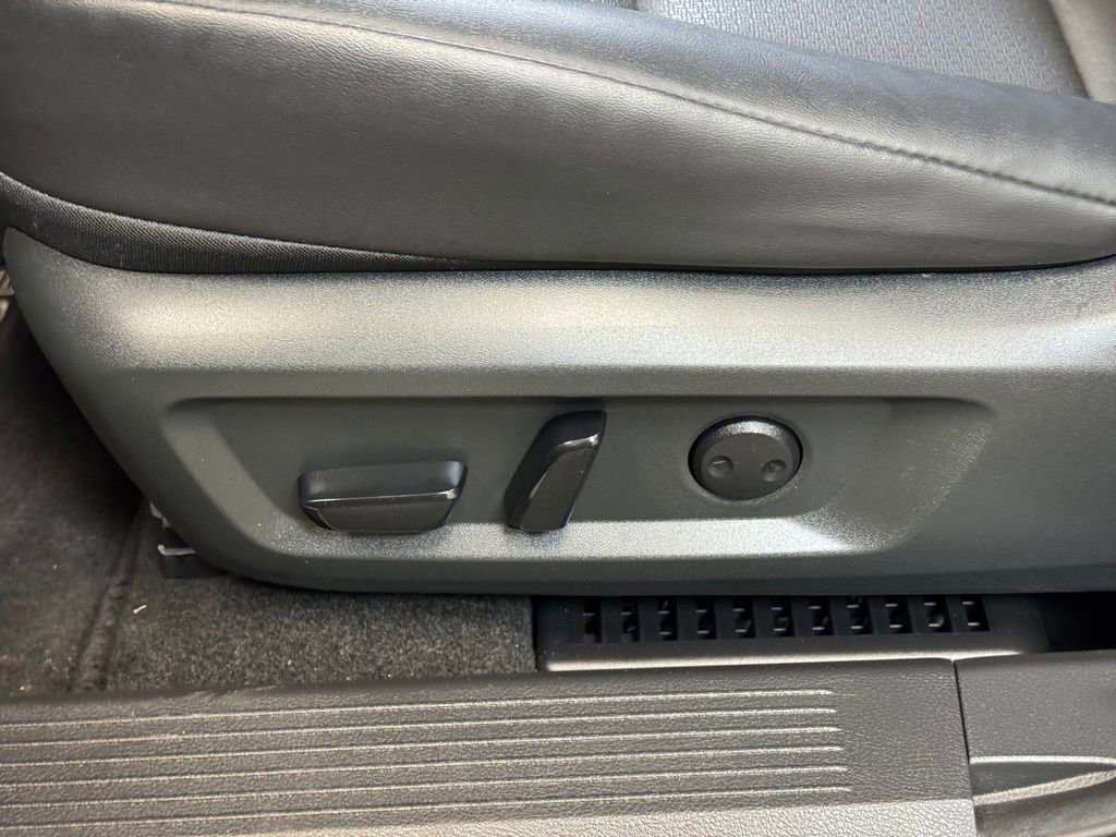 Used 2023 Nissan Rogue SV w/ SV Premium B Package AWD/4WD image 10