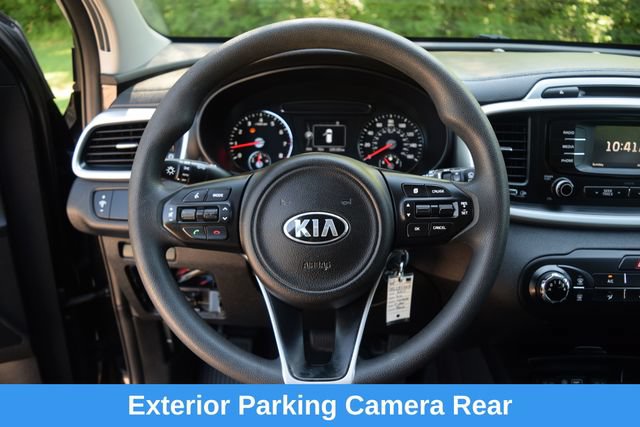 Used 2017 Kia Sorento FWD image 4