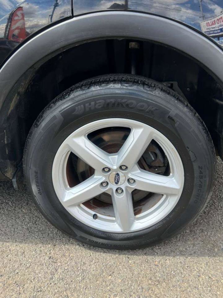 Used 2016 Ford Explorer XLT w/ Equipment Group 202A image 14