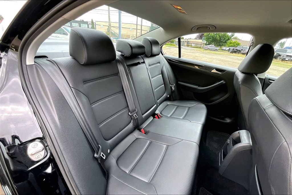 Used 2016 Volkswagen Jetta SEL FWD image 20