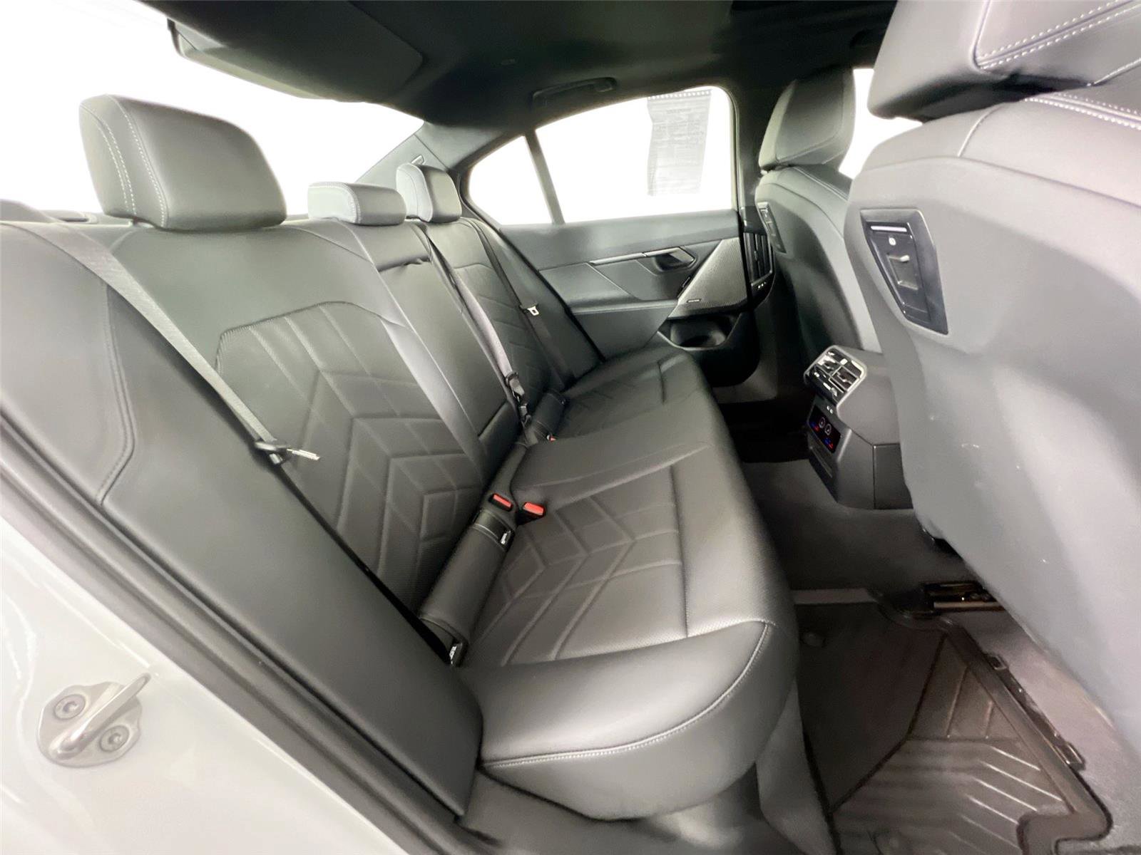 Certified 2026 BMW 530i xDrive w/ Premium Package image 26