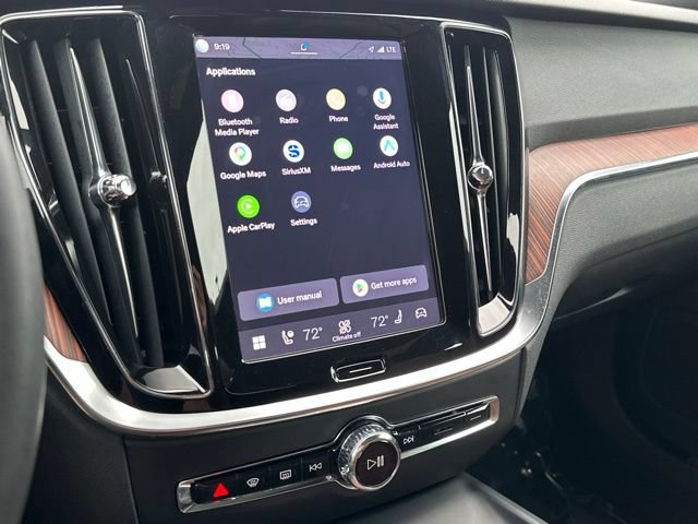 Certified 2025 Volvo V60 B5 Cross Country Plus AWD/4WD image 23