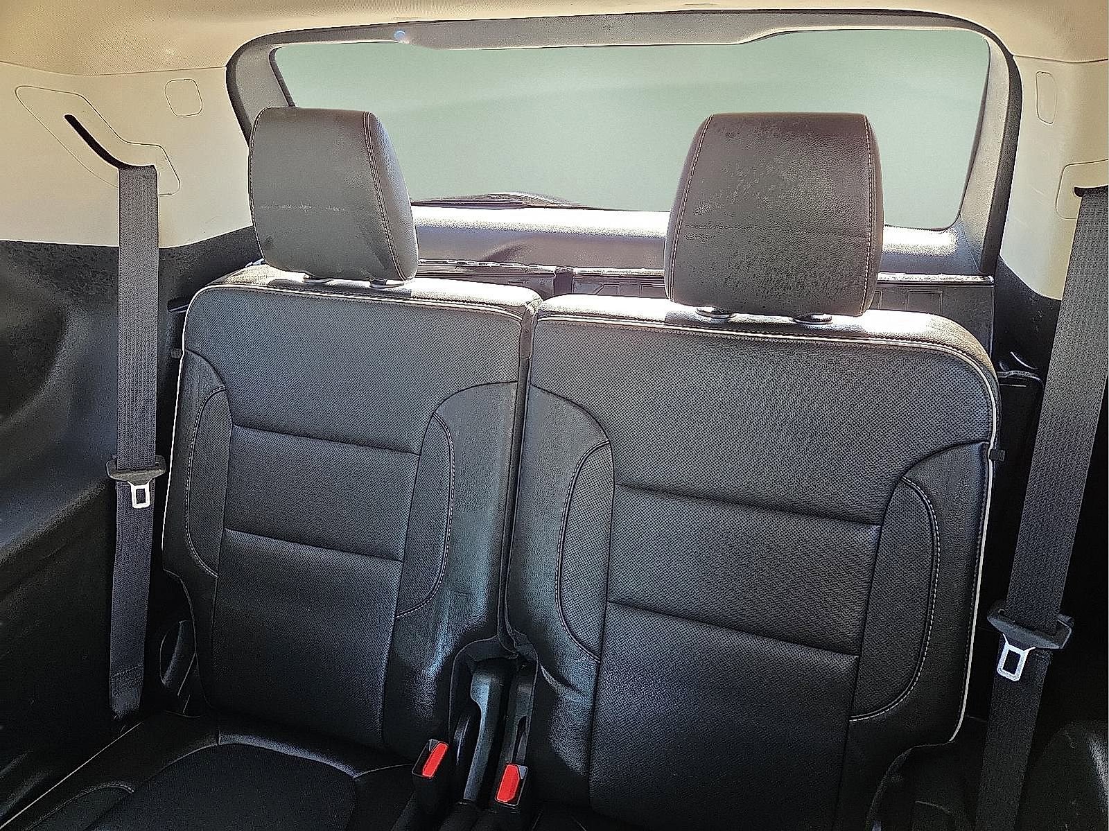 Certified 2020 GMC Acadia Denali w/ LPO, Floor Liner Package image 11