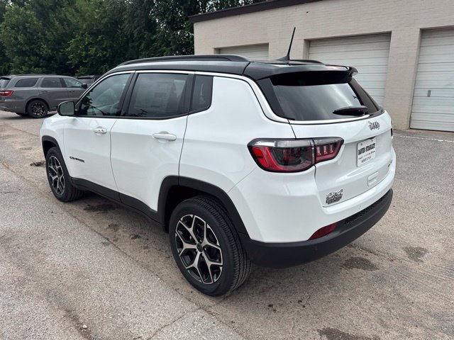 New 2026 Jeep Compass Limited AWD/4WD image 4