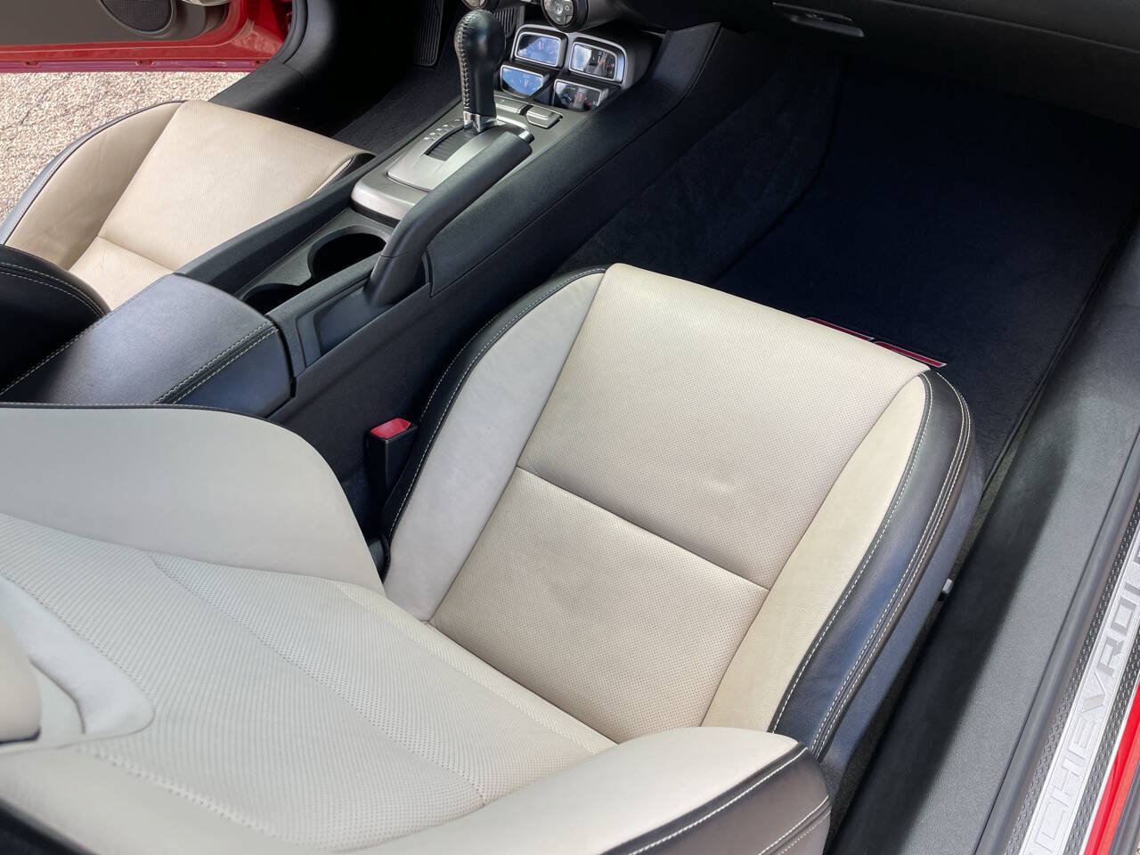 Used 2010 Chevrolet Camaro SS w/ LPO, Ground Effects Package RWD image 22
