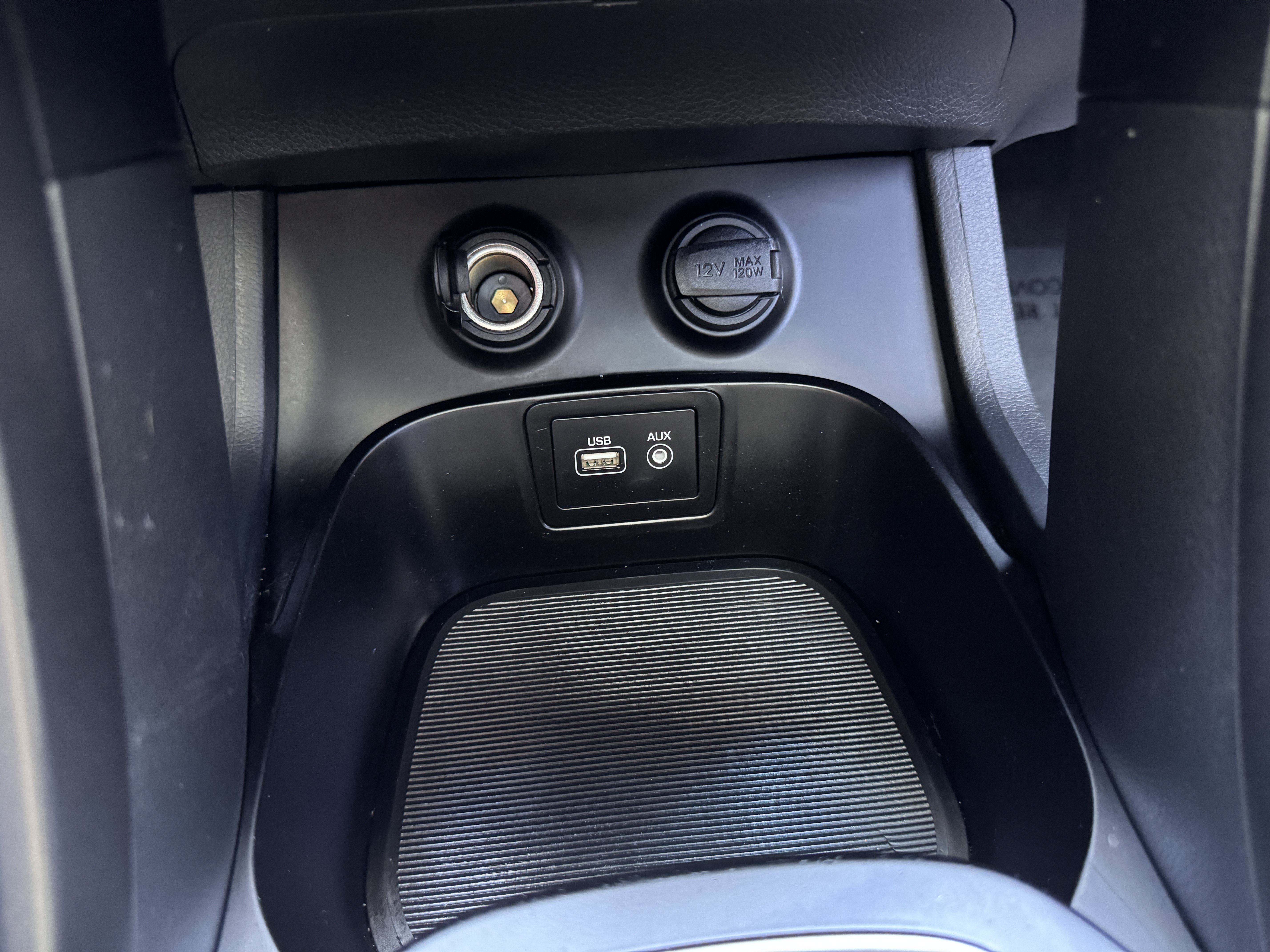 Used 2018 Hyundai Santa Fe Sport AWD/4WD image 30