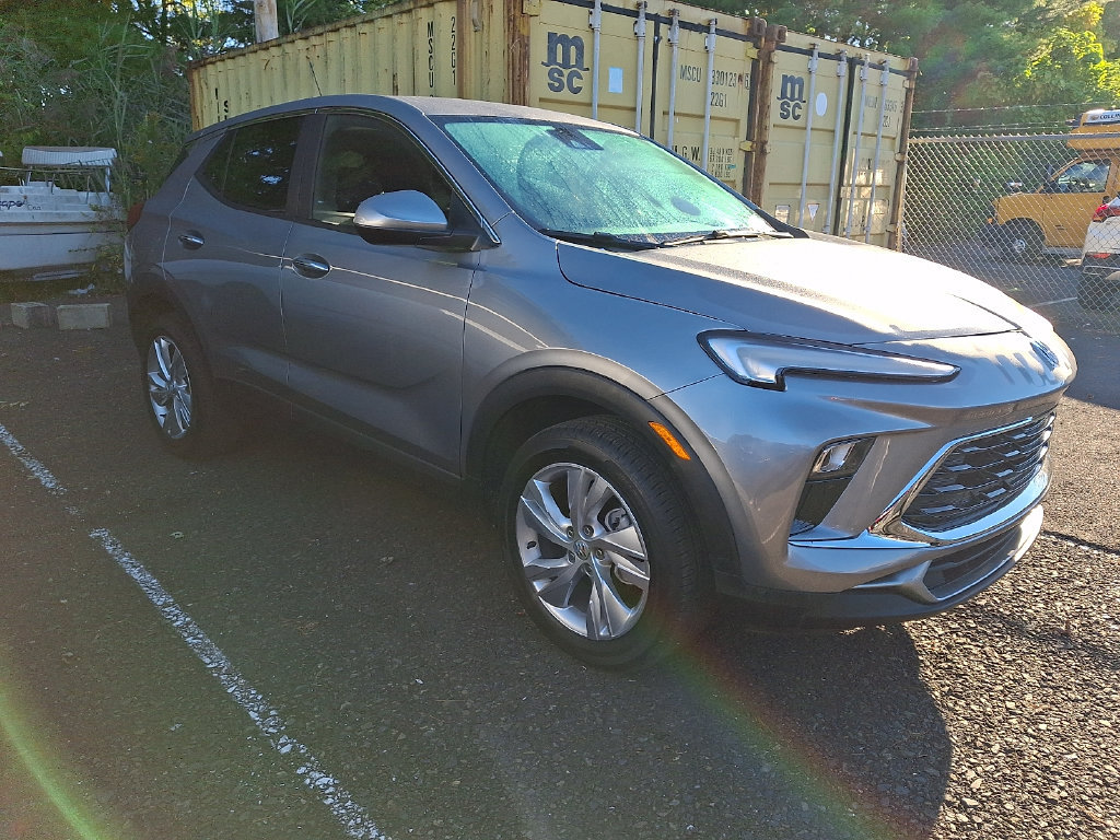 Used 2026 Buick Encore GX Preferred AWD/4WD image 3
