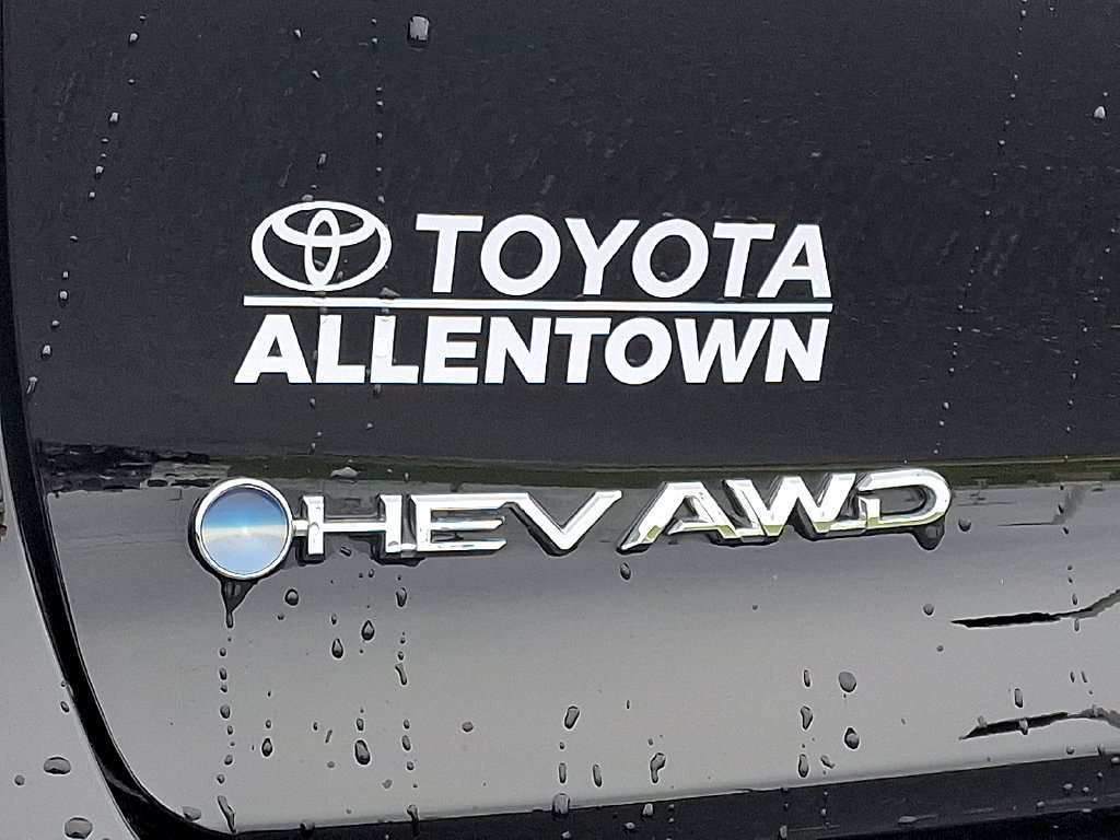 Used 2026 Toyota Crown AWD/4WD image 32