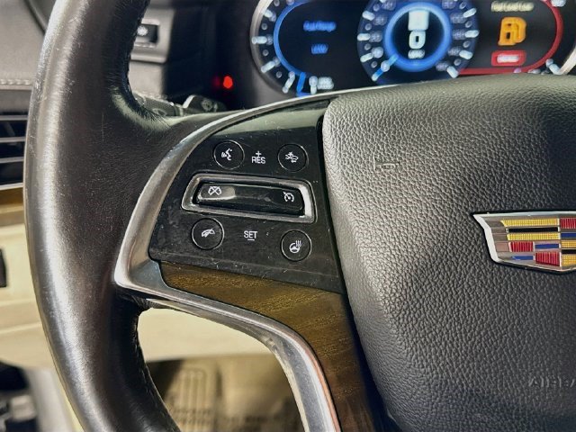 Used 2020 Cadillac Escalade Premium Luxury RWD image 13