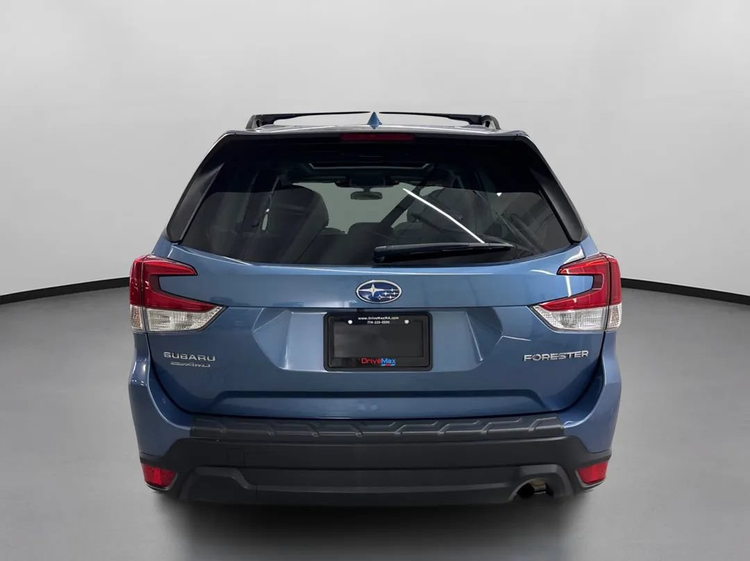 Used 2023 Subaru Forester Premium AWD/4WD image 8