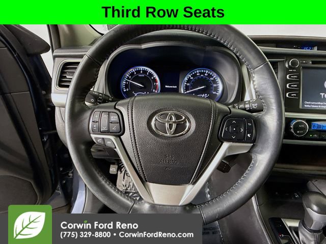 Used 2014 Toyota Highlander XLE image 11