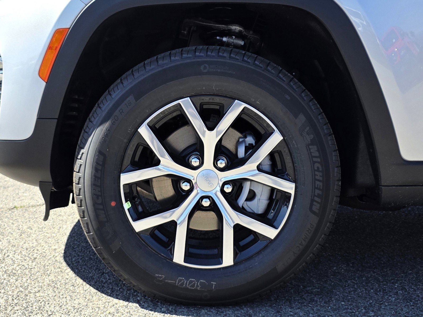 New 2025 Jeep Grand Cherokee Limited image 9