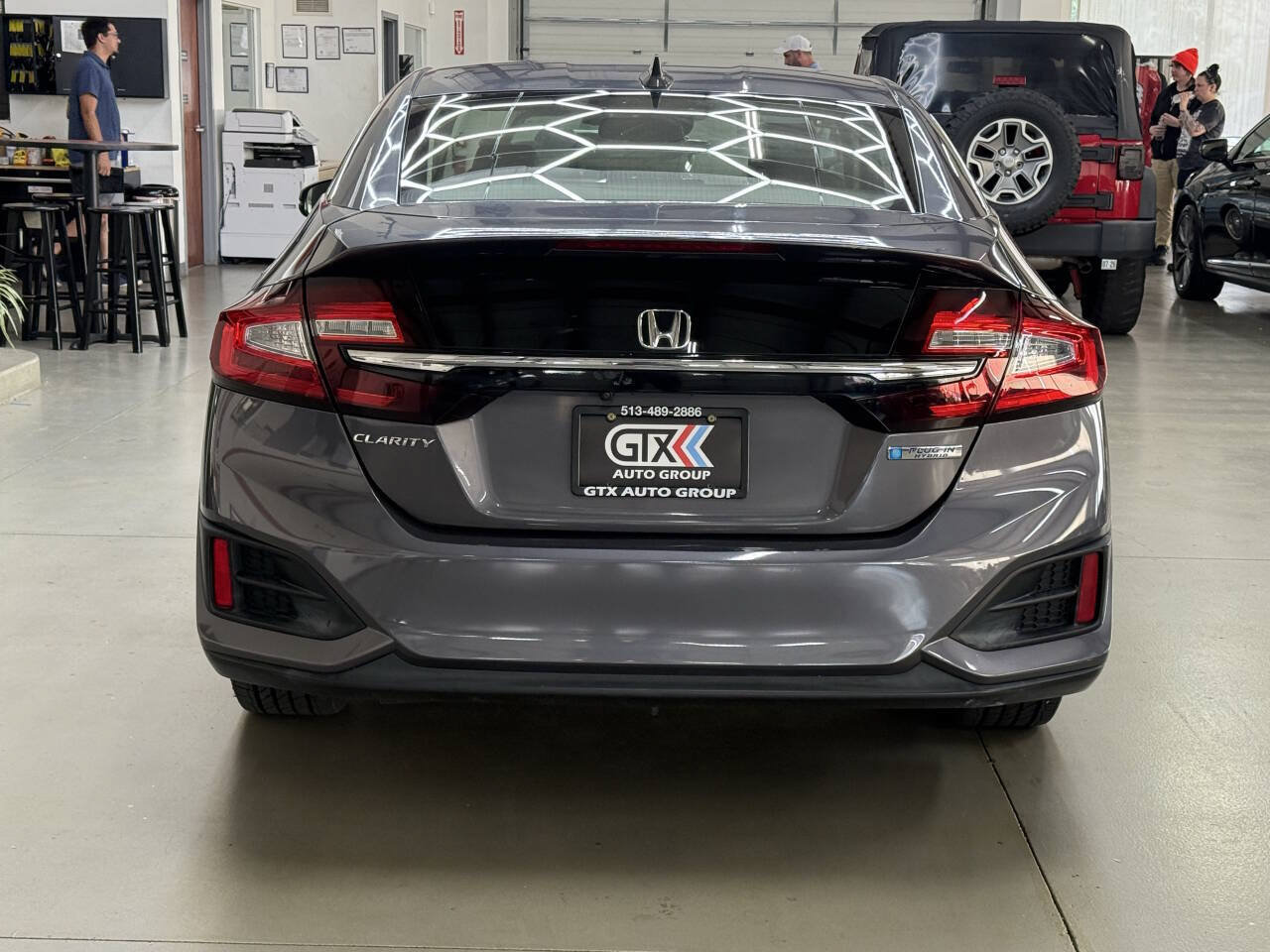 Used 2018 Honda Clarity Plug-In Hybrid image 3