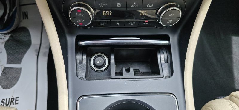 Used 2018 Mercedes-Benz CLA 250 4MATIC image 26