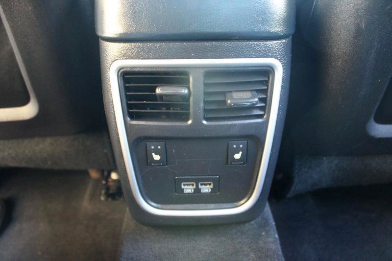 Used 2021 Dodge Charger SXT w/ Leather Interior Group RWD image 17