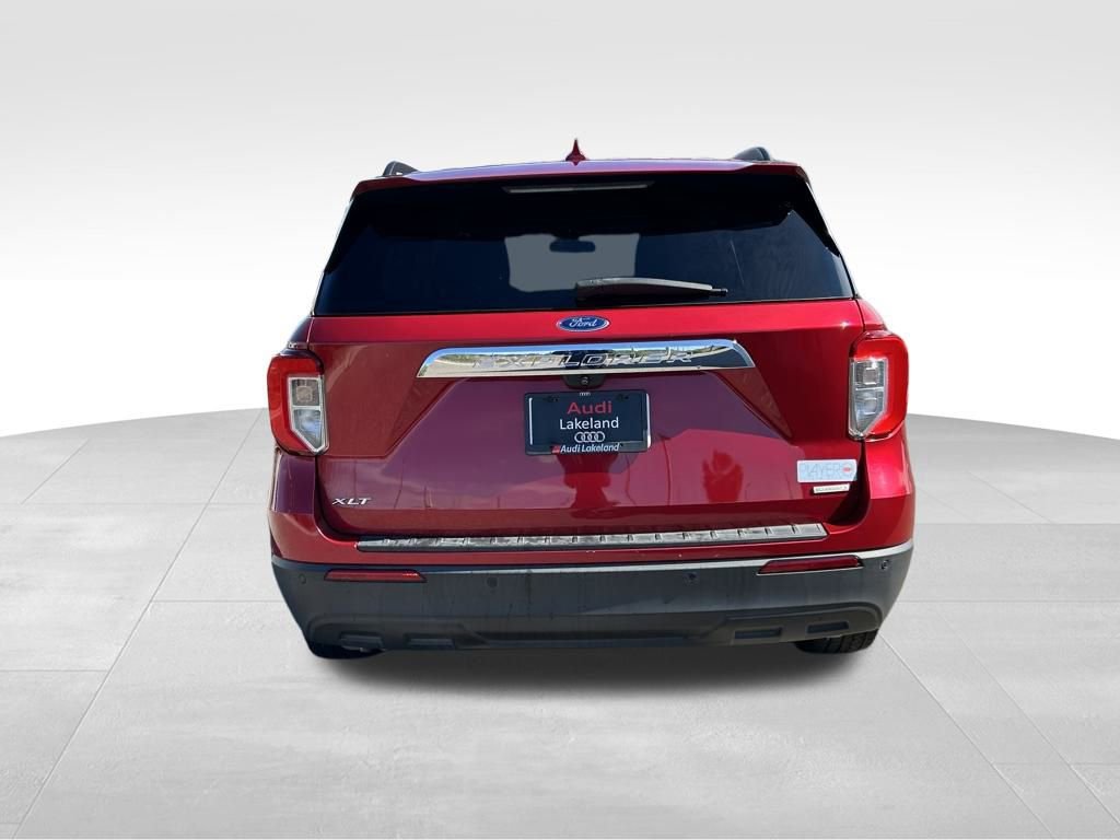 Used 2020 Ford Explorer XLT image 5