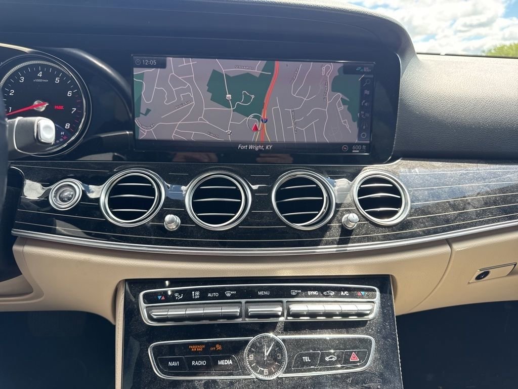 Used 2019 Mercedes-Benz E 300 4MATIC image 21