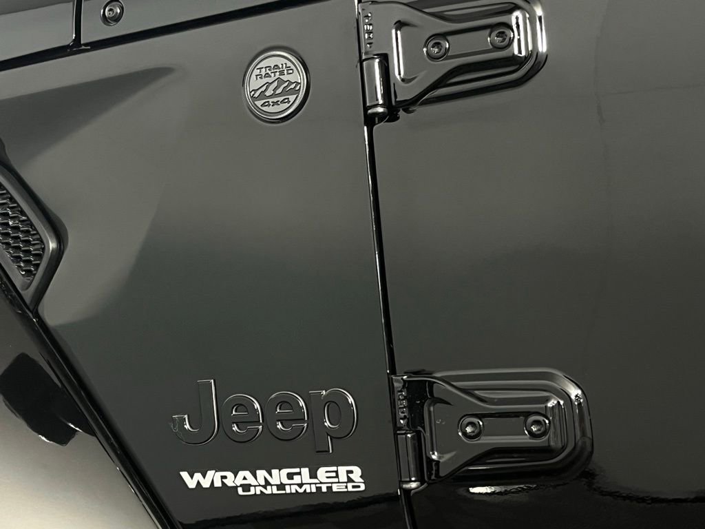 Used 2021 Jeep Wrangler Unlimited Sahara image 12