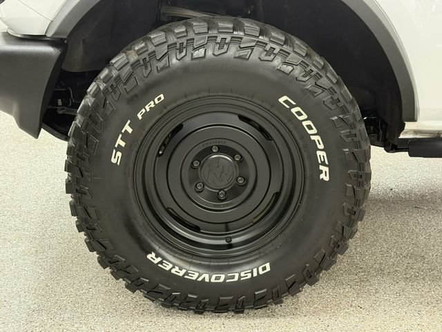 Used 2023 Ford Bronco 2-Door w/ Sasquatch Package AWD/4WD image 35