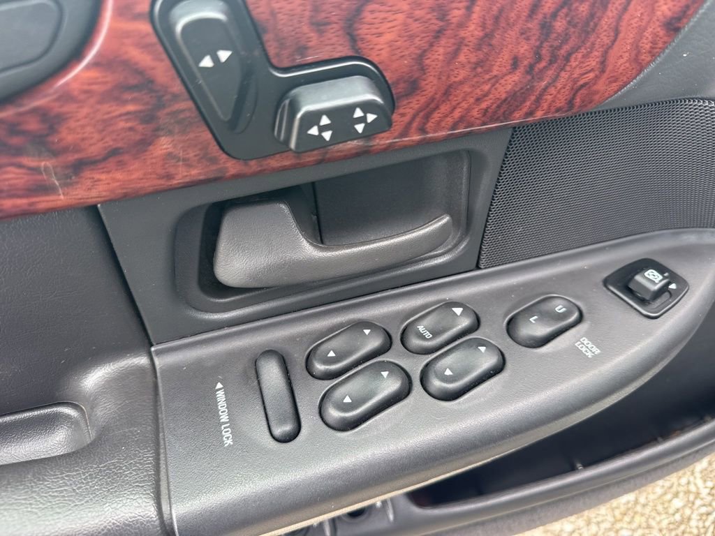 Used 2002 Mercury Grand Marquis LS RWD image 16
