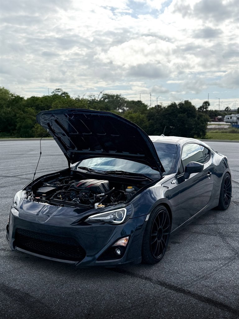 Used 2013 Scion FR-S 10 Series RWD image 2