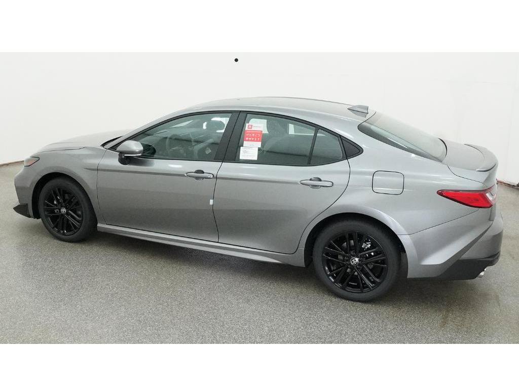 New 2026 Toyota Camry SE AWD/4WD image 5