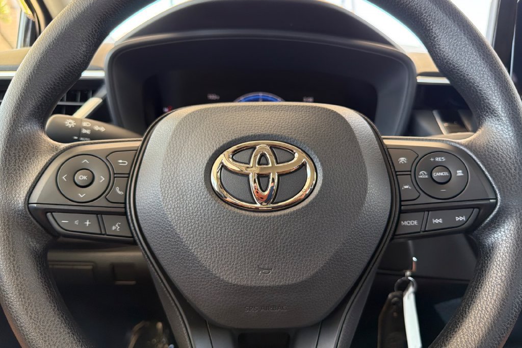 Used 2026 Toyota Corolla LE FWD image 23