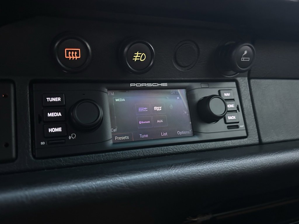 Used 1996 Porsche 911 Carrera 4S image 25