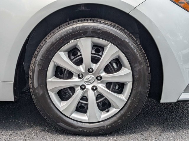 New 2024 Toyota Corolla LE FWD image 10