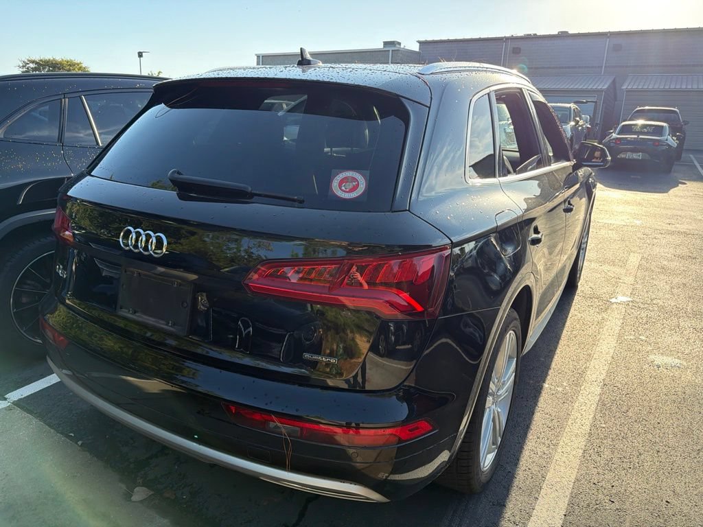 Used 2019 Audi Q5 2.0T Premium Plus w/ Premium Plus Package AWD/4WD image 3