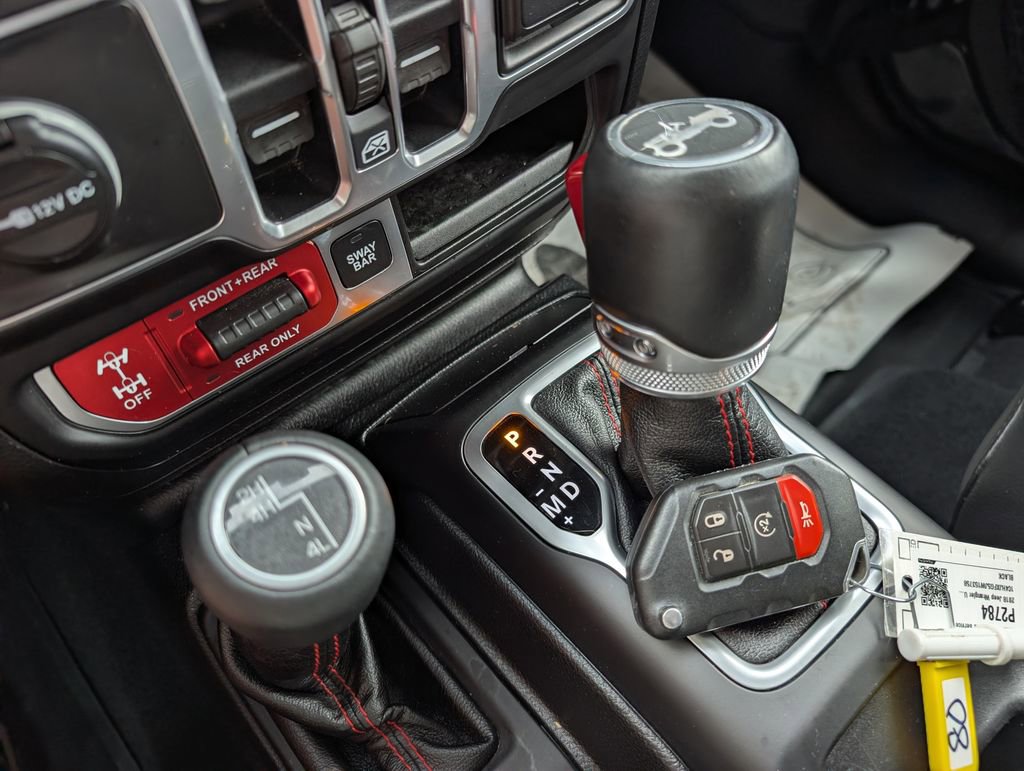 Used 2018 Jeep Wrangler Unlimited Rubicon AWD/4WD image 32