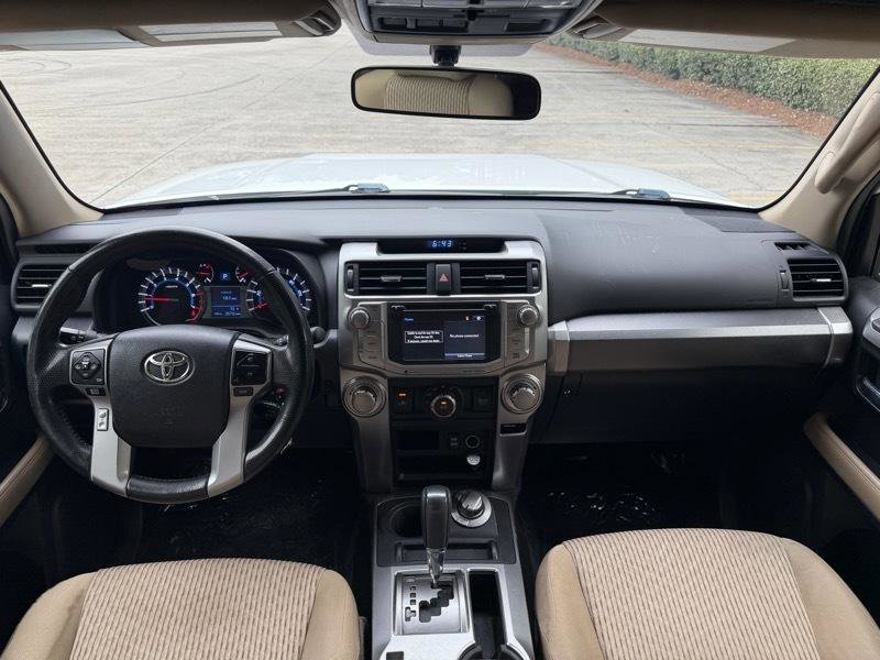 Used 2017 Toyota 4Runner SR5 AWD/4WD image 32