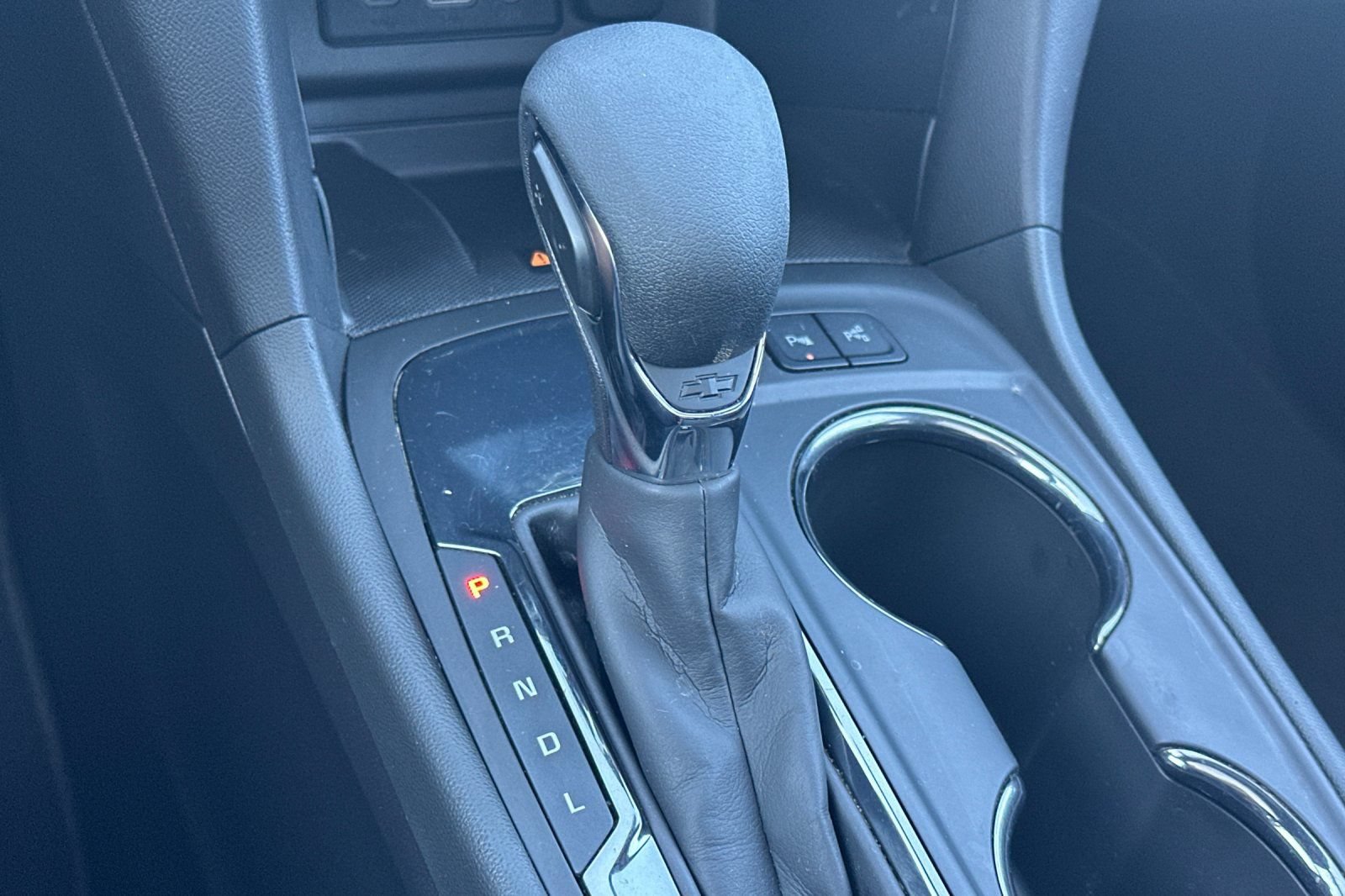 Used 2023 Chevrolet Equinox Premier FWD image 31