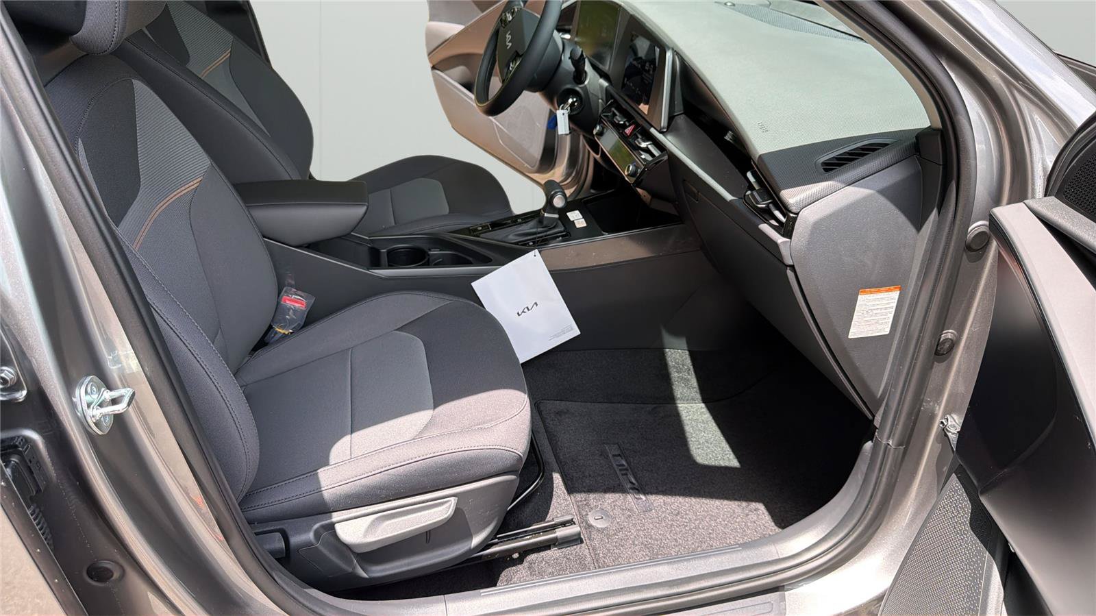 New 2026 Kia Niro LX FWD image 14