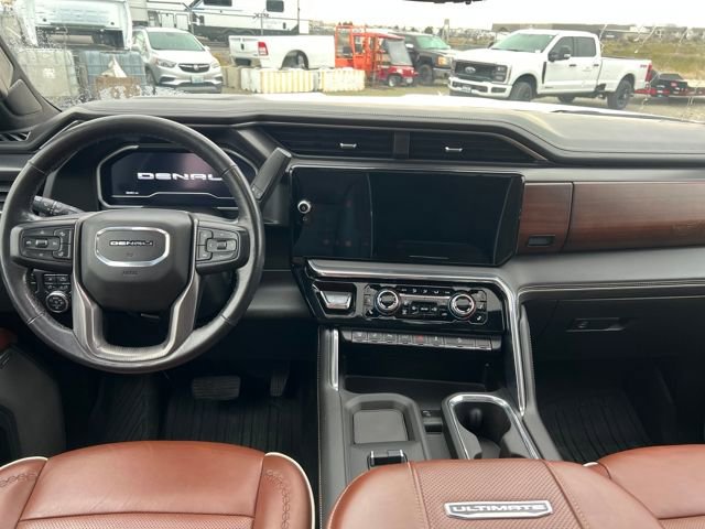 Used 2024 GMC Sierra 3500 Denali Ultimate image 9