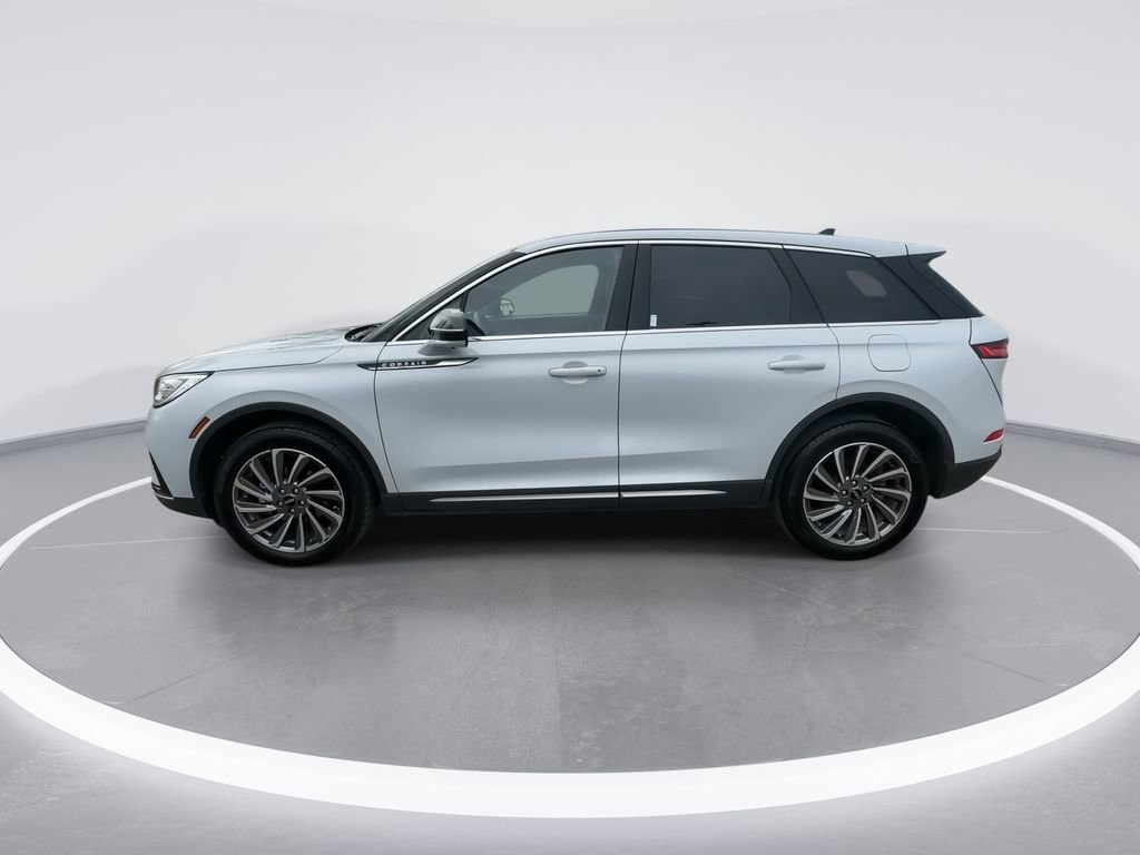 Used 2025 Lincoln Corsair Reserve image 5