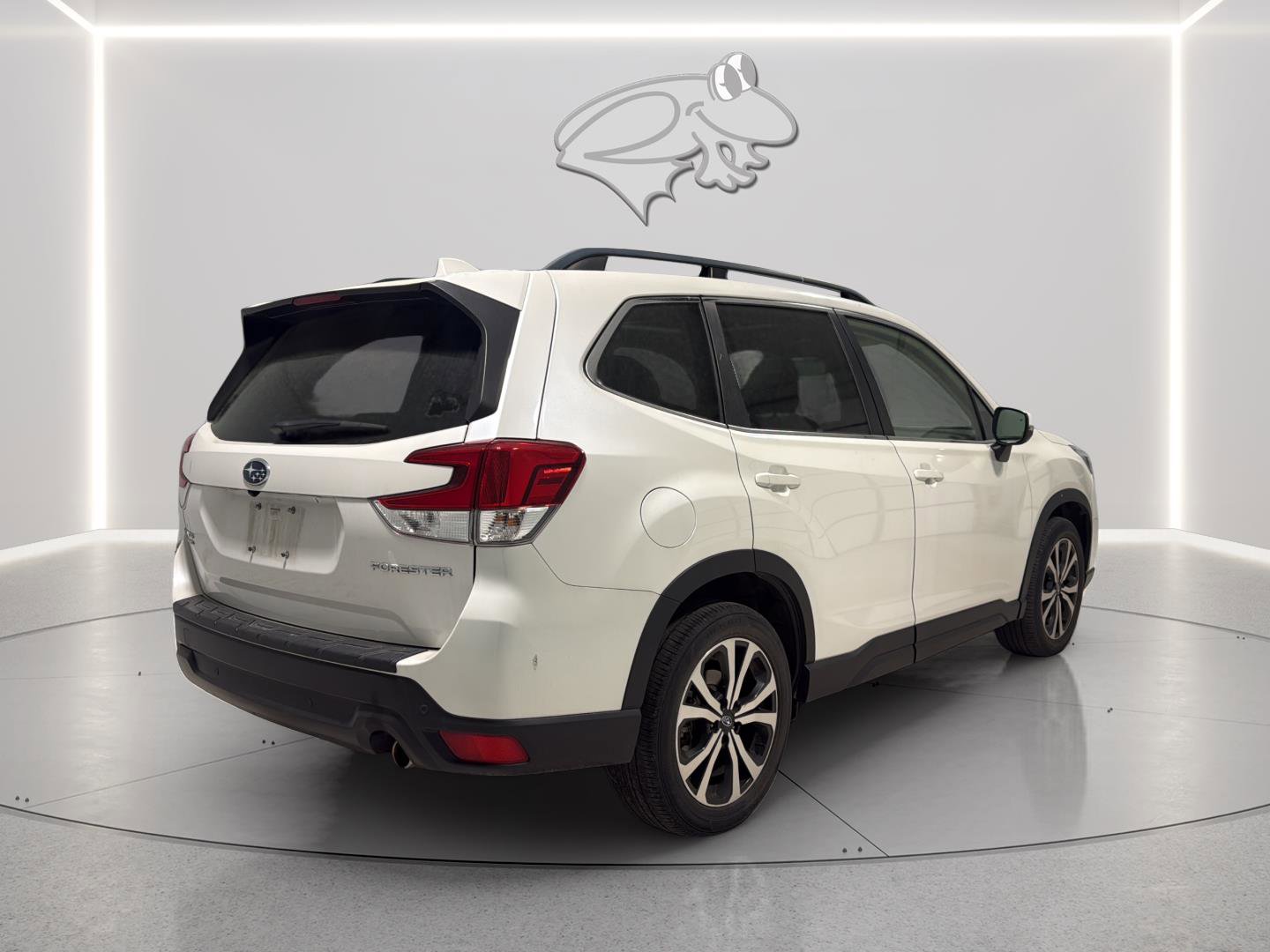 Used 2020 Subaru Forester Limited w/ Popular Package #3 image 5