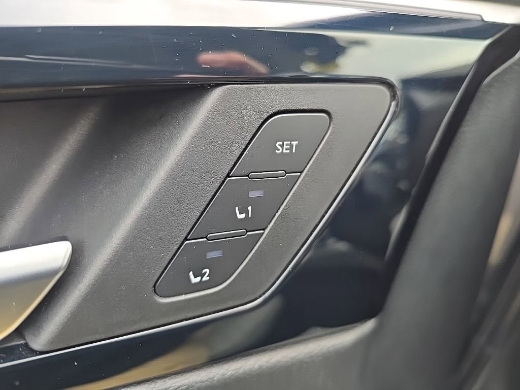 Used 2023 Mitsubishi Outlander SEL image 13