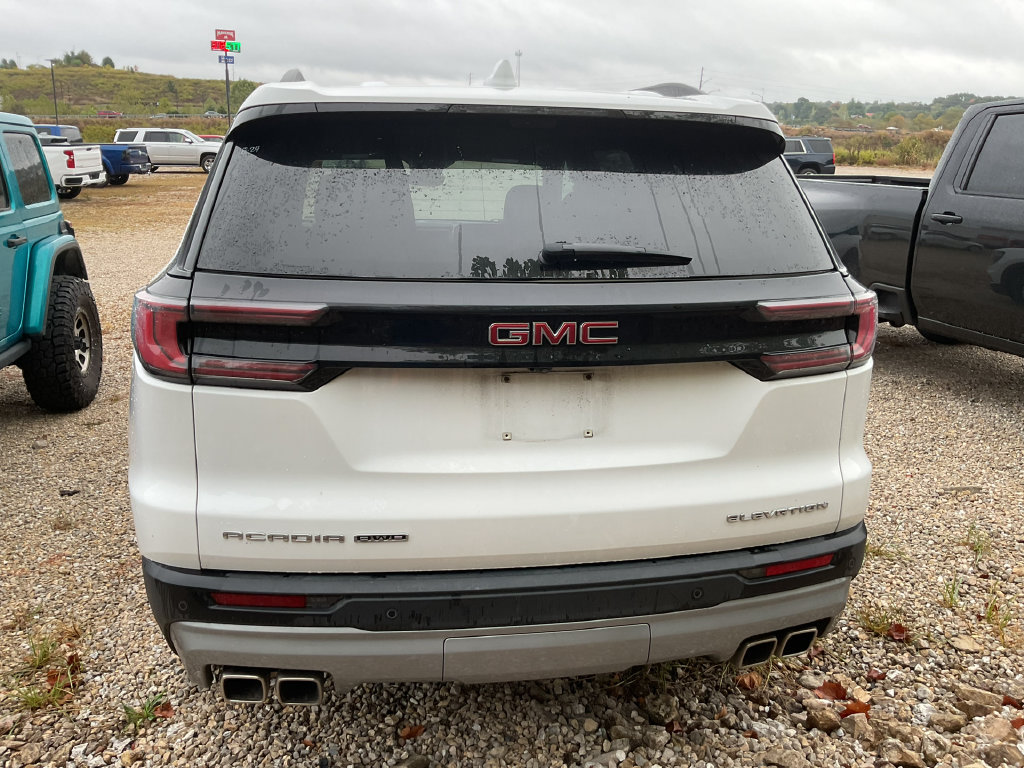 Used 2026 GMC Acadia Elevation w/ Elevation Premium Package AWD/4WD image 5