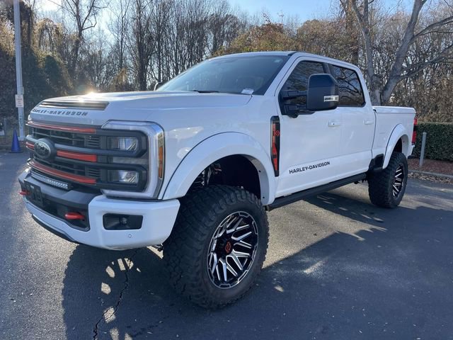 New 2026 Ford F250 Lariat w/ Black Appearance Package image 3