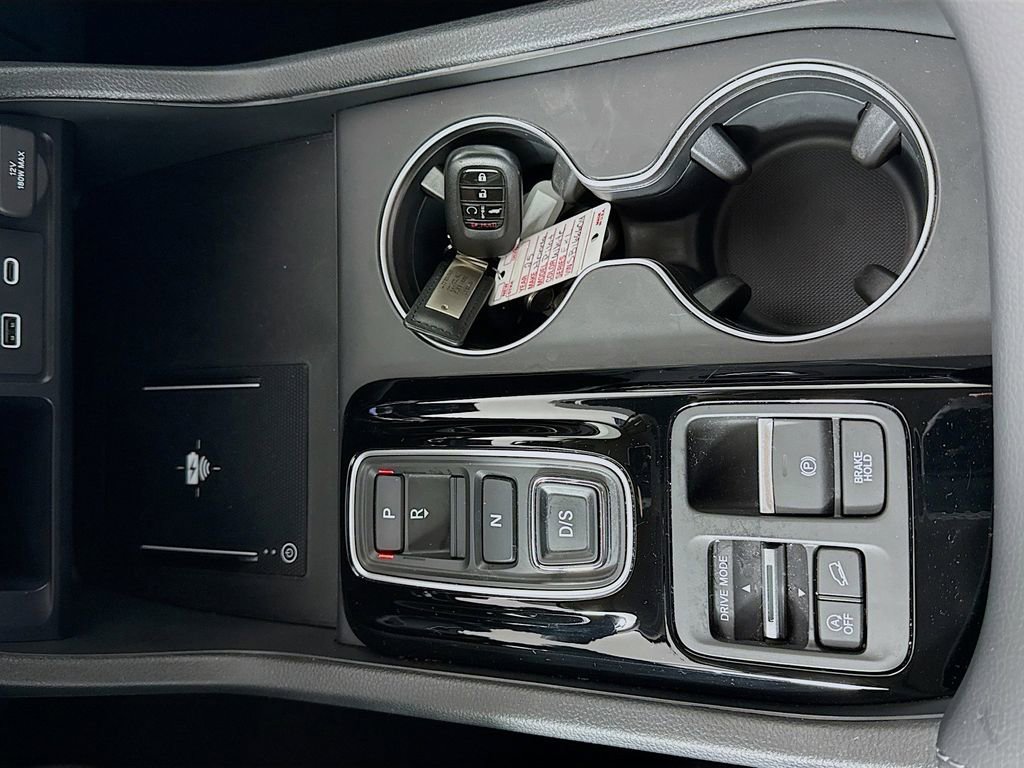 Used 2025 Honda Pilot EX-L image 16