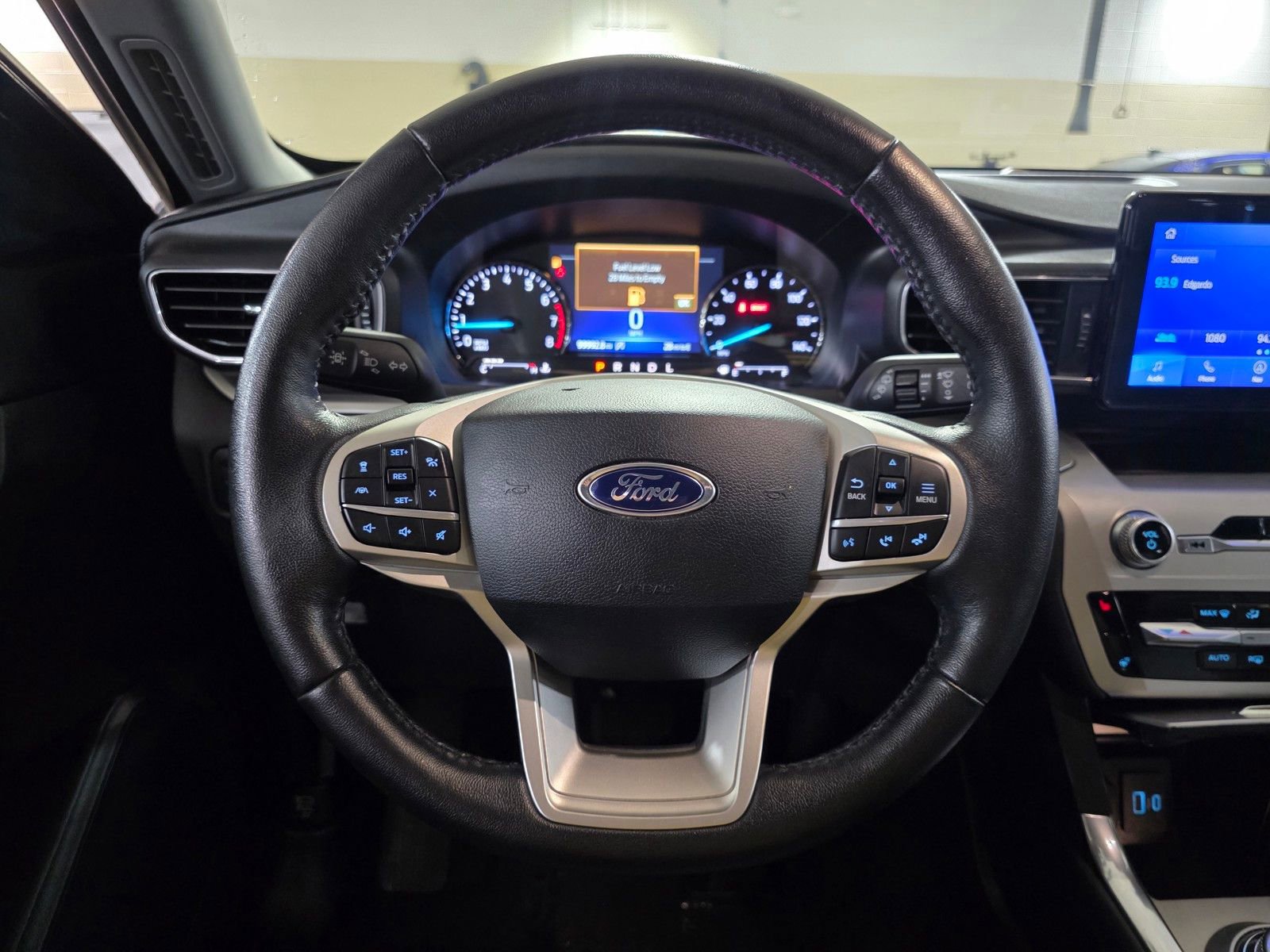 Used 2021 Ford Explorer XLT w/ Equipment Group 202A image 30