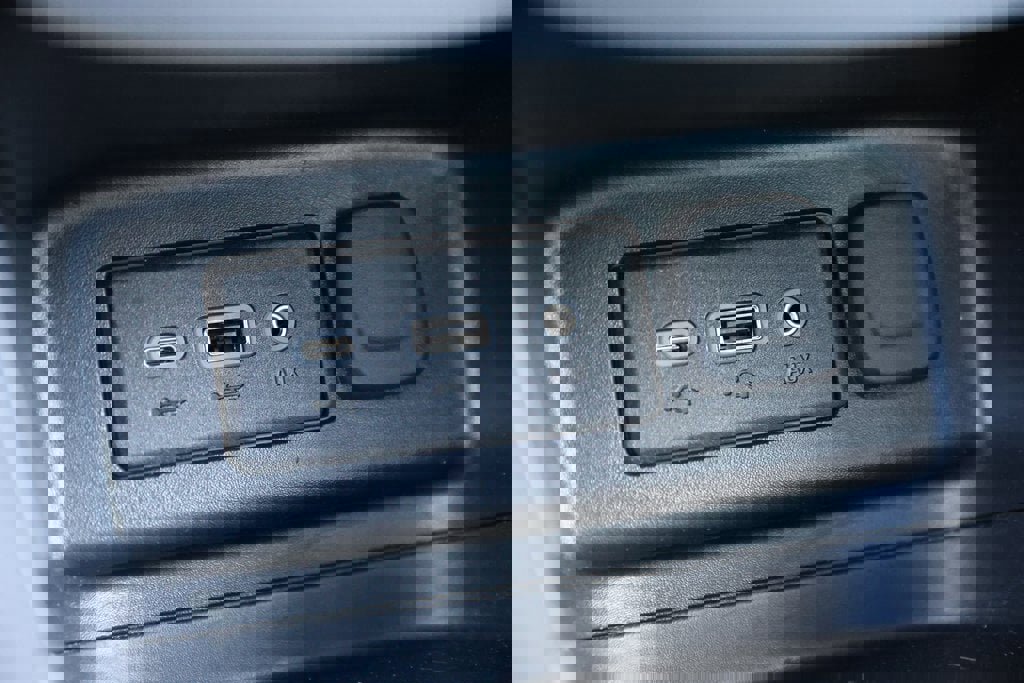 Used 2024 Chevrolet Equinox LS image 26