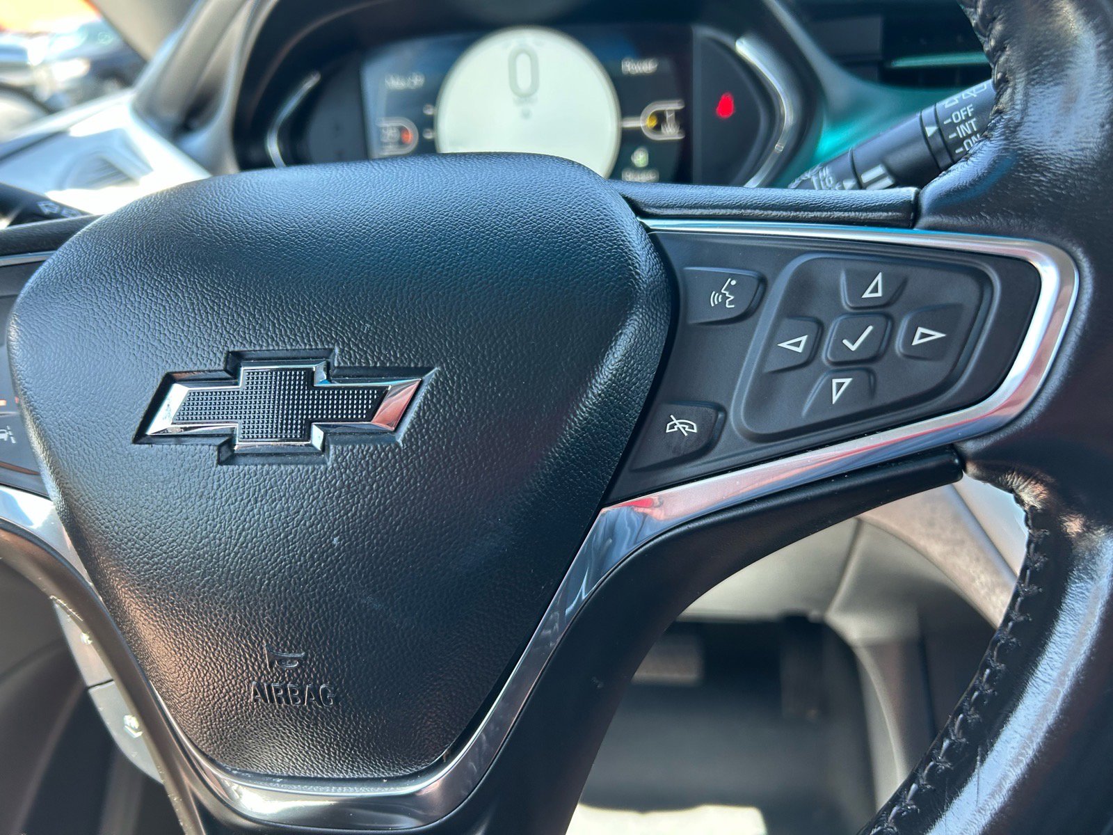 Used 2020 Chevrolet Bolt LT FWD image 20