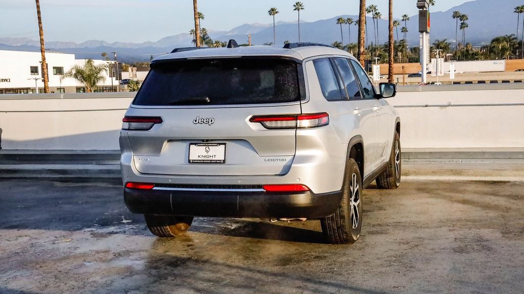 Certified 2024 Jeep Grand Cherokee L Limited w/ Luxury Tech Group II image 9