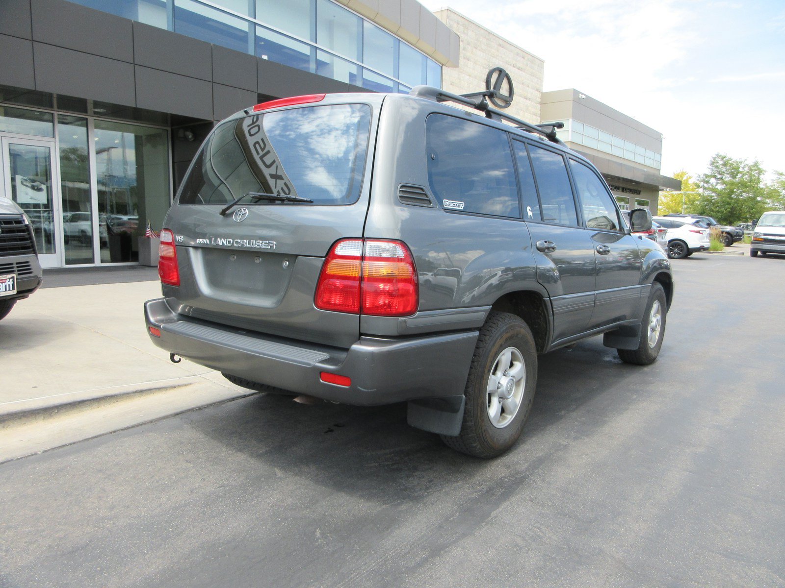 Used 2000 Toyota Land Cruiser AWD/4WD image 9